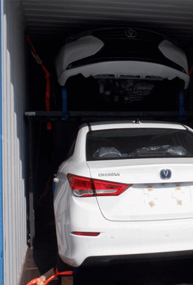 Транспортировка и разгрузка автомобилей Changan из Китая